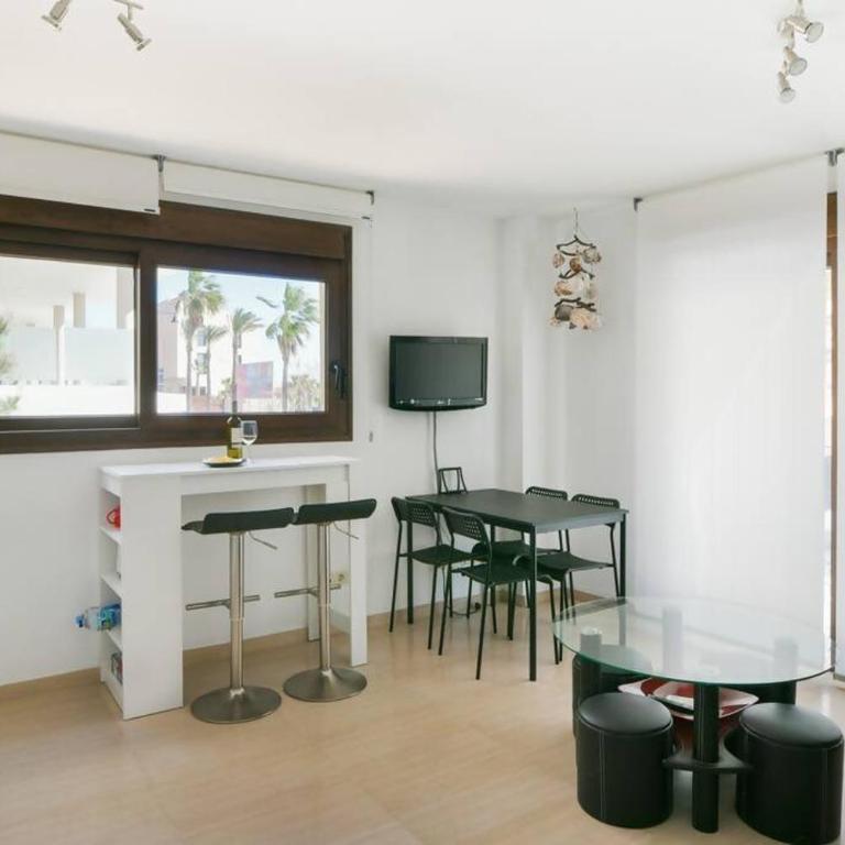 Apartamento a 50 m de la playa - One-Bedroom Apartment - 5