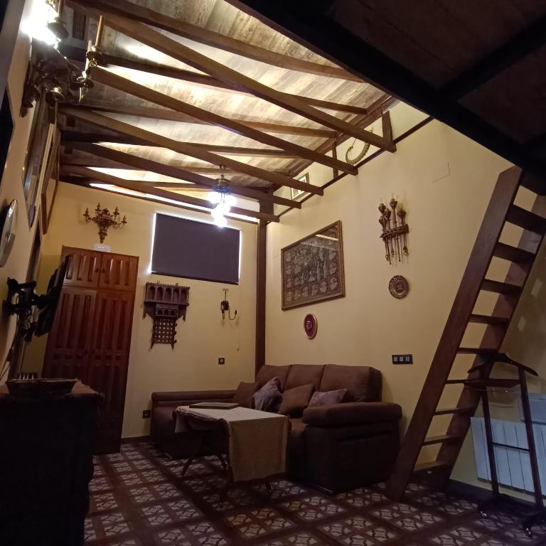 Solana de Luche, casa independiente tipo loft con terraza en Puerta del Ángel - Apartment mit 2 Schlafzimmern - 3