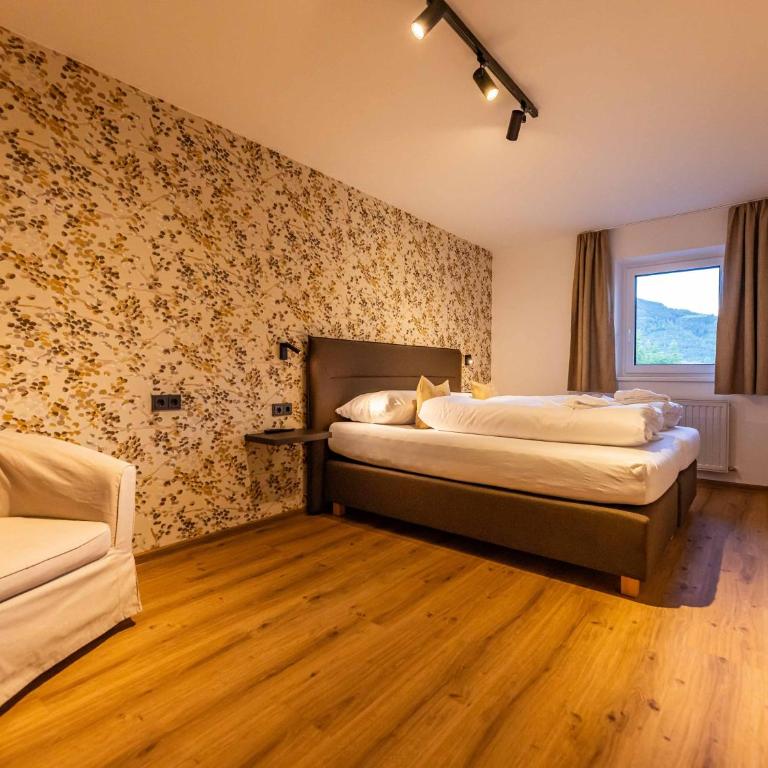 NEW! Tevini Alpine Apartments by we rent - Apartment mit Balkon - 11