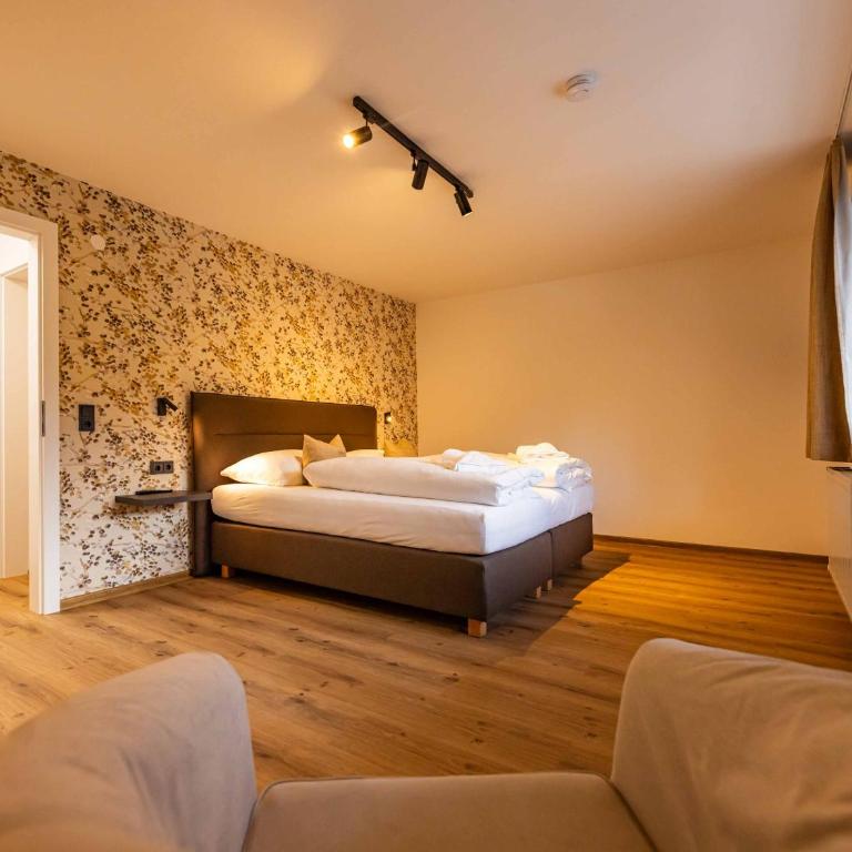 NEW! Tevini Alpine Apartments by we rent - Apartment mit Blick auf die Berge - 2