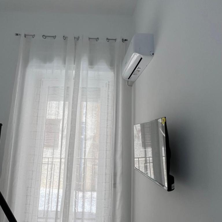Vico Ventitrè 1 - Appartamento con 2 Camere da Letto - 26