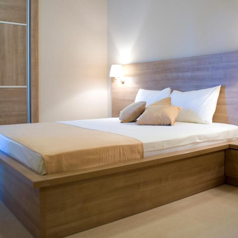 Vila V Lux Apartments - Two-Bedroom Apartment with Partial Sea View - 1