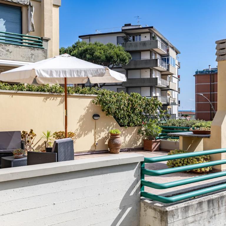 GuestHost - Two-Levels Apartment with Terrace and Parking - Appartamento con 2 Camere da Letto - 16