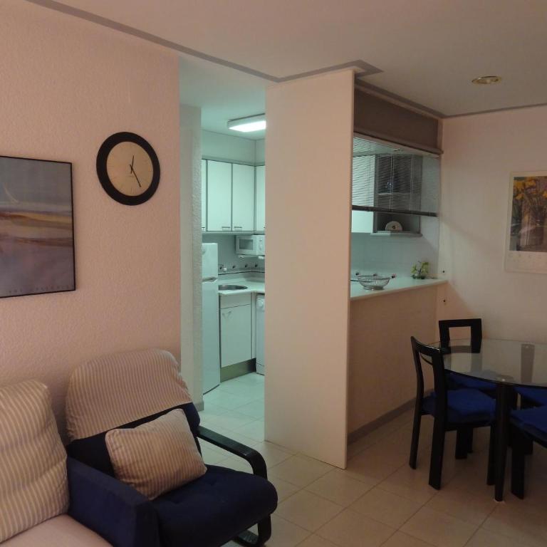 Apartamentos Blaumar - Two-Bedroom Apartment - 17