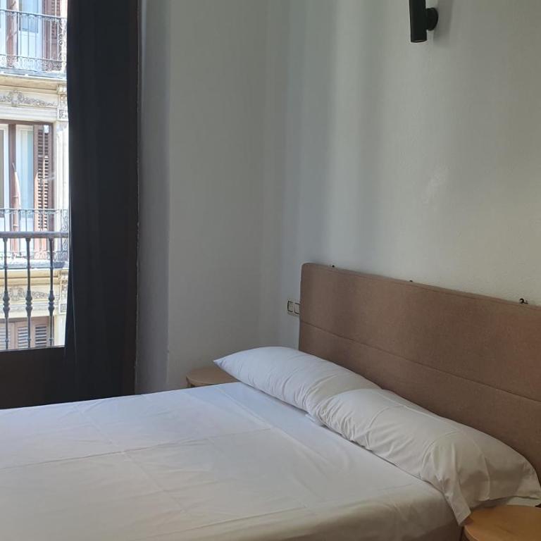 Hostal Kryse&Breogan -Madrid centro Gran Vía- - Chambre Double avec Salle de Bains Privative - 2