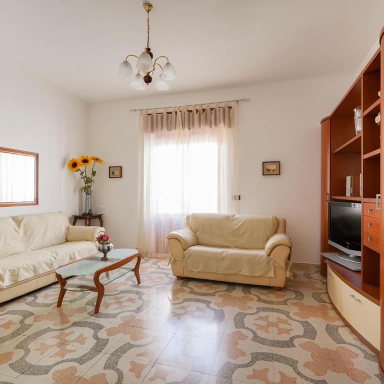 Classic Home - Easy Comfort a 10 minuti dal mare - Appartamento con 2 Camere da Letto - 2