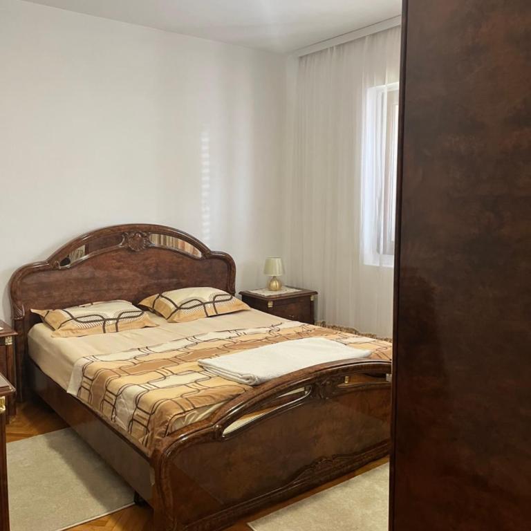 Angel's apartment - Three-Bedroom Apartment - 13