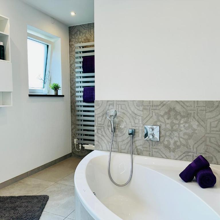 Ferienwohnung Hoffmann-Schiffer - Apartment mit Aussicht und Balkon - 13