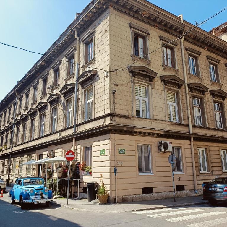 Unique & Spacious 3BR Historic Flat in City Centre - Three-Bedroom Apartment - 24