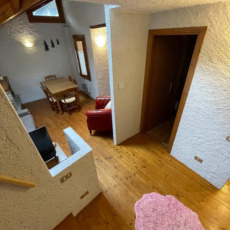 Cristian Castello - La Poltrona Rossa - Appartamento con 2 Camere da Letto - 20