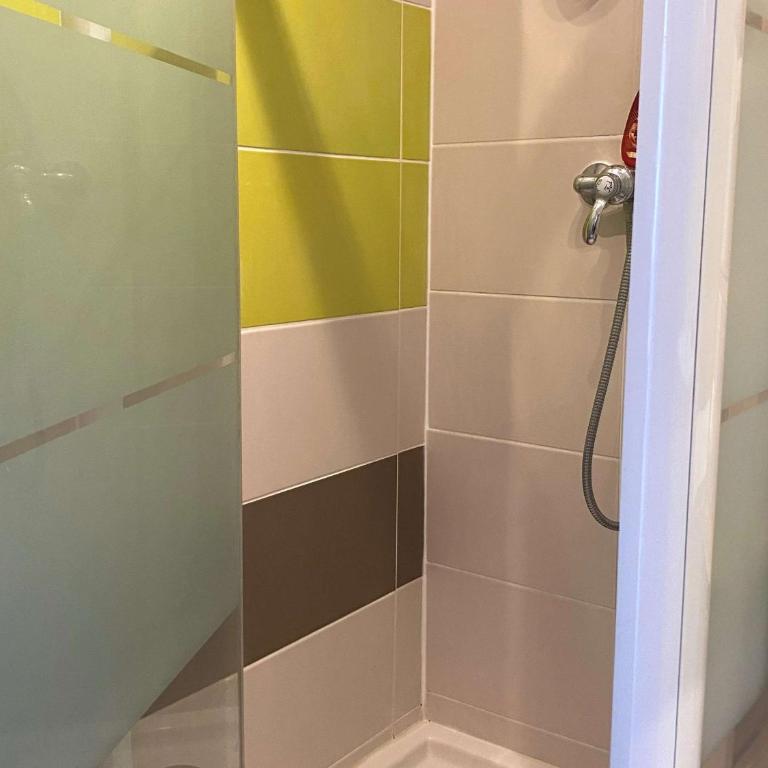 Appartement T2 - Balcon, Ascenseur, WIFI, tout équipé à Balaruc-les-Bains - FR-1-553-225 - Apartment - 11