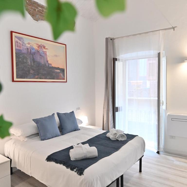 IzzHome The Breeze - One-Bedroom House - 1