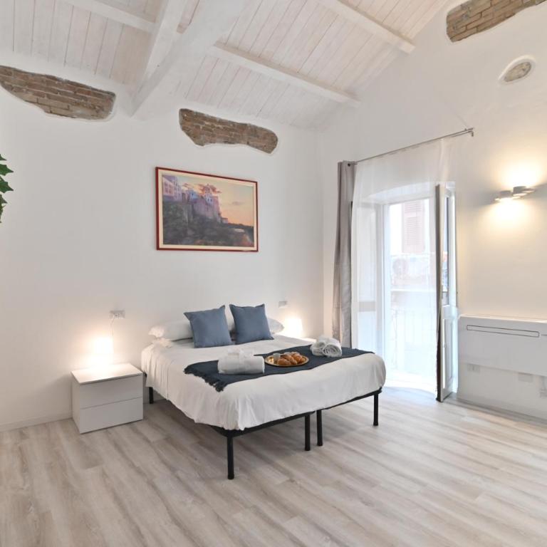 IzzHome The Breeze - One-Bedroom House - 6