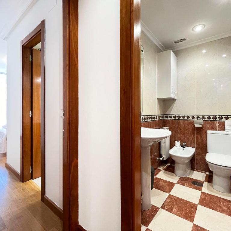 VUT Plaza Fontana - Apartamento de 3 dormitorios con vistas al parque - 7