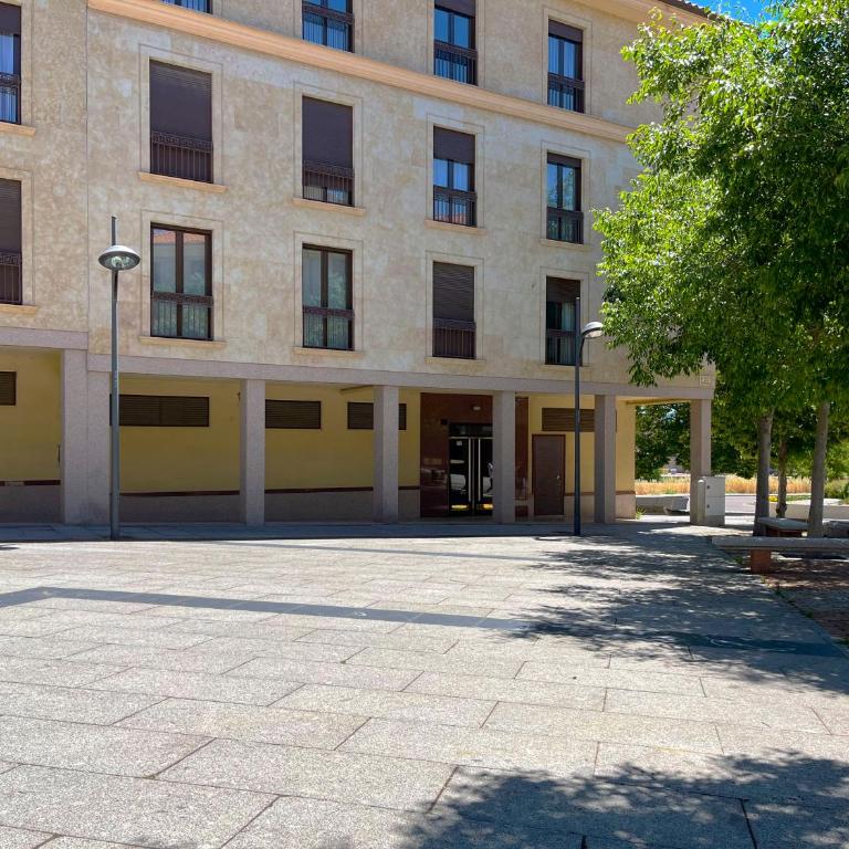 VUT Plaza Fontana - Apartamento de 3 dormitorios con vistas al parque - 12