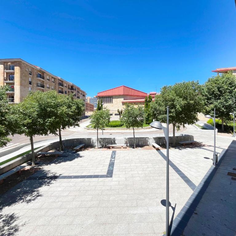 VUT Plaza Fontana - Apartamento de 3 dormitorios con vistas al parque - 42