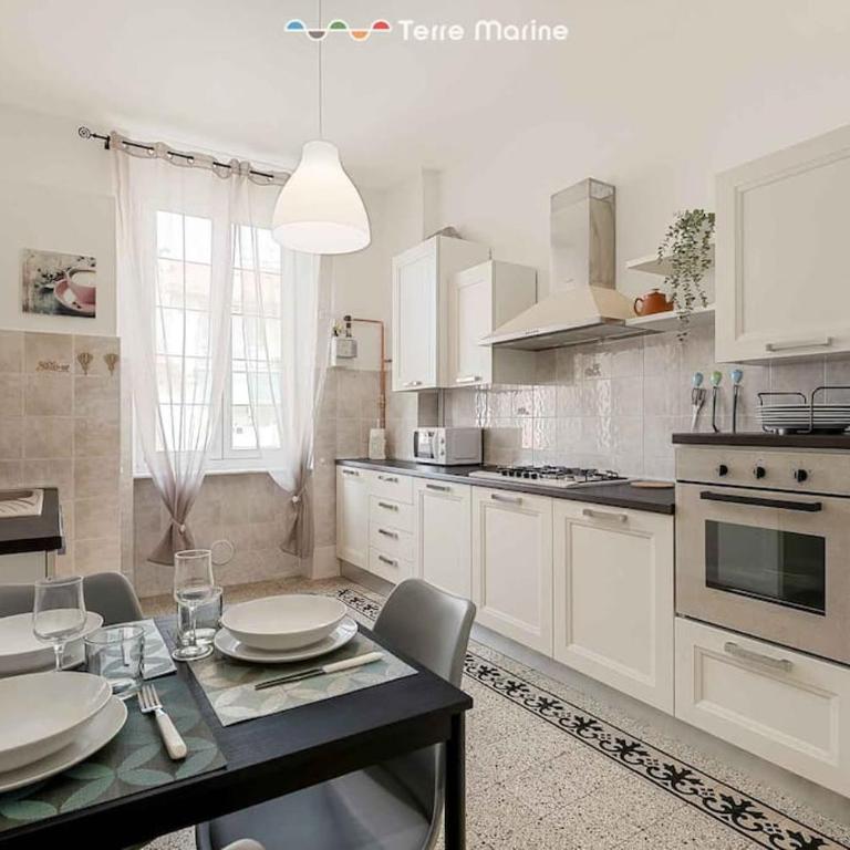 Easy Breezy, TerreMarine - One-Bedroom Apartment - 10