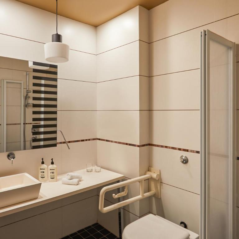 Hotel Indigo Florence by IHG - Camera Queen Standard con Accesso Disabili - 2