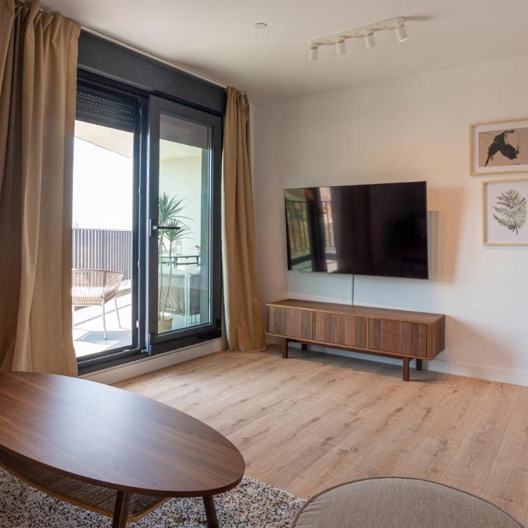 Skyline III Pool & Coworking by ELE Apartments - Apartamento Premium de 3 dormitorios con balcón - 6