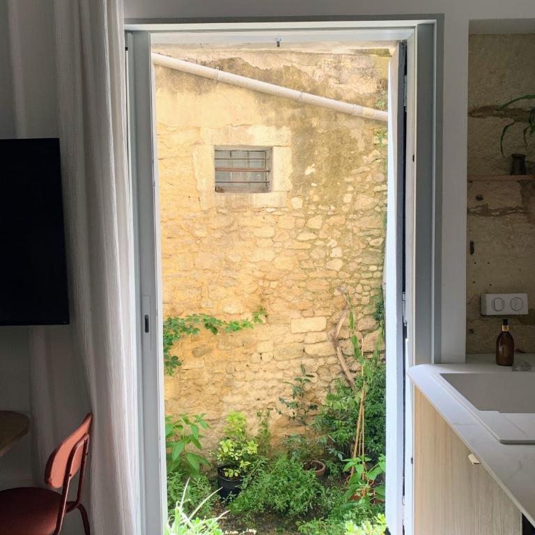 Home Chic Home - Les Suites de La Comédie - Deluxe Suite with Bath - 14