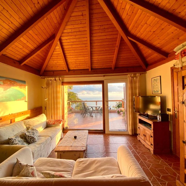 Finca Tenerife - Authentisches kanarisches Haus mit Traumblick, tropischem Garten und Sauna - One-Bedroom House - 5