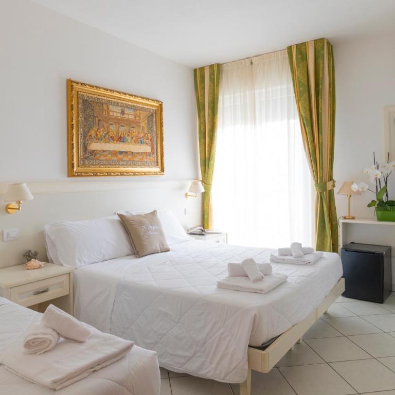 Hotel Negresco - Superior Triple Room - 6