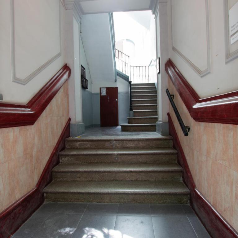 Barcelona Classic Eixample Apartments - Three-Bedroom Apartment - 8