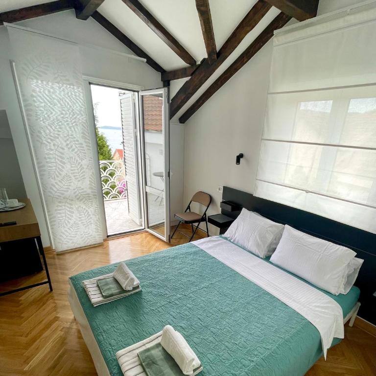 Ancora Hotel - Dvokrevetna Soba sa Bračnim Krevetom i Pogledom na More - 4