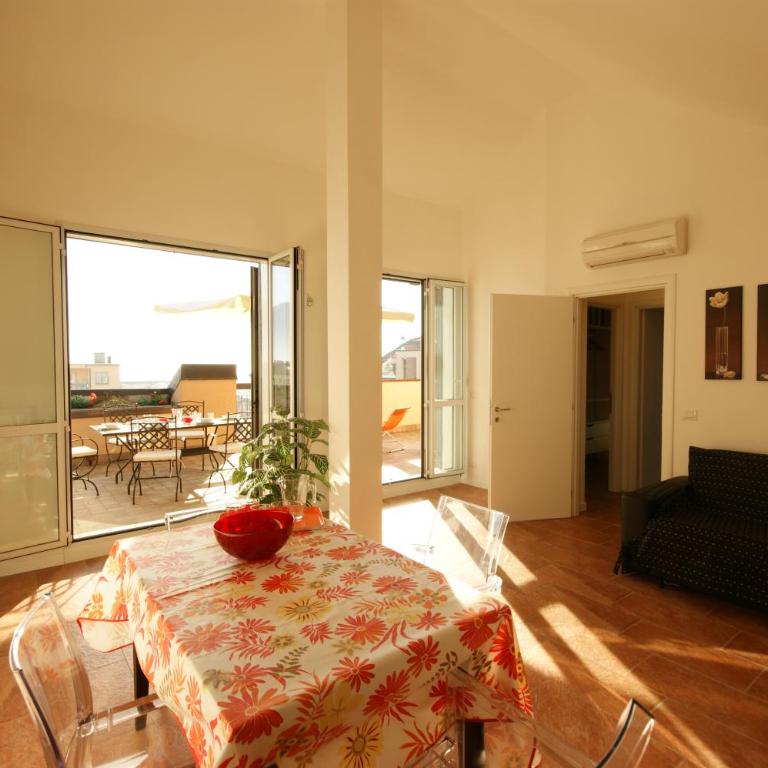 Sinfonia Martini - Appartamento con 2 Camere da Letto e Terrazza - 9