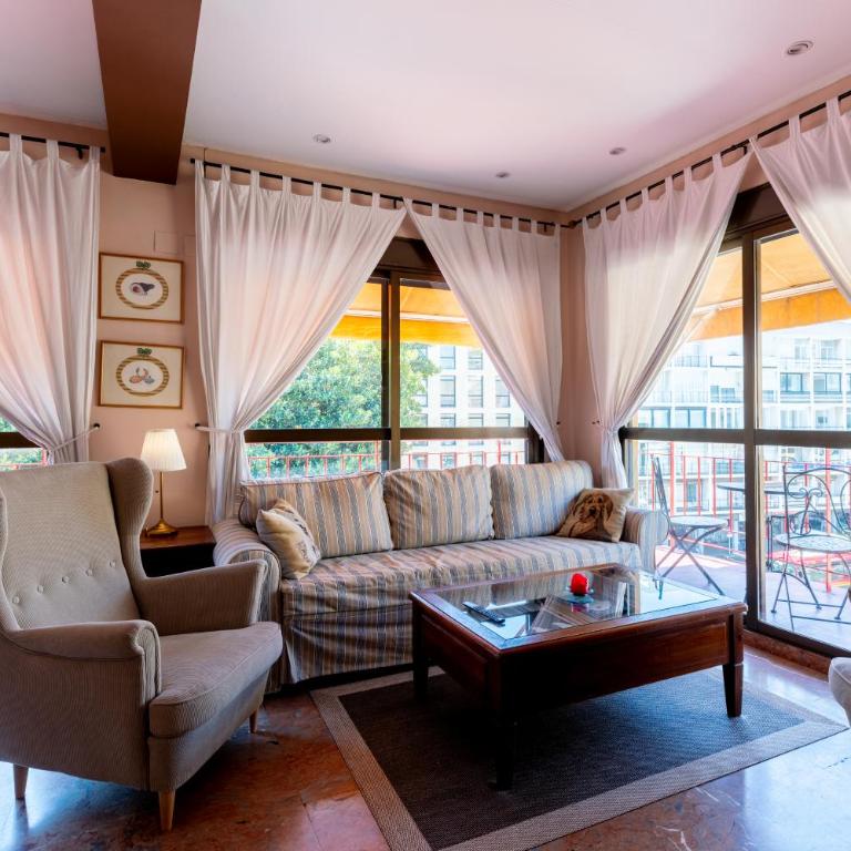 Penthouse!!! Center of Seville!!! 2 BR + 2 bath!!! - Two-Bedroom Apartment - 79