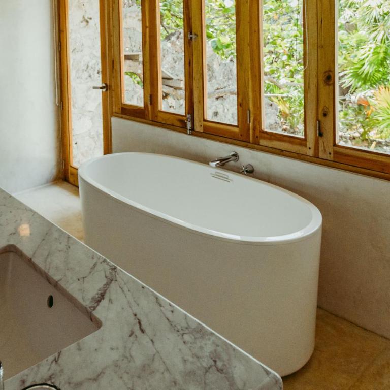 Hotel Pocna Tulum - Jungle View with bathtub - 5