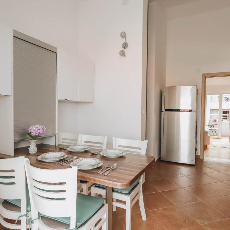 Duplex 3 bedrooms on the first line in Petrovac - One-Bedroom Apartment - 4