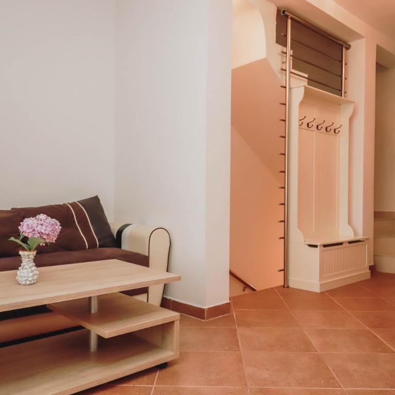 Duplex 3 bedrooms on the first line in Petrovac - One-Bedroom Apartment - 2