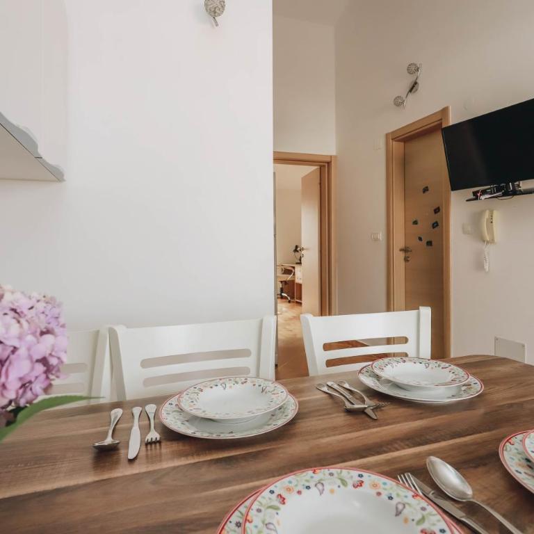 Duplex 3 bedrooms on the first line in Petrovac - One-Bedroom Apartment - 11