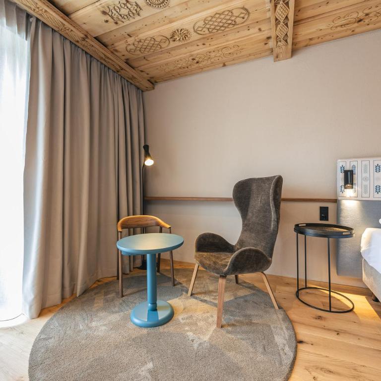 Upside Down Town Hotel Neue Post - Doppelzimmer mit Balkon - 6