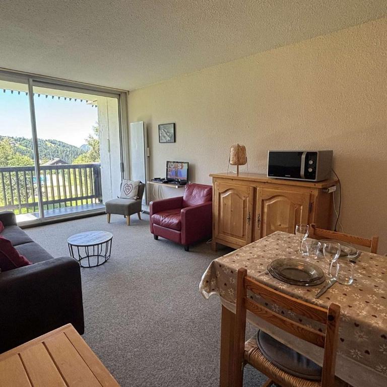 Appartement 2 pièces, animaux admis, parking à Notre-Dame-de-Bellecombe - Appartement 1 Chambre - 22
