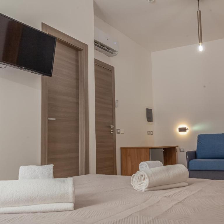 Isgrò Rooms - Camera Quadrupla con Bagno Privato - 14