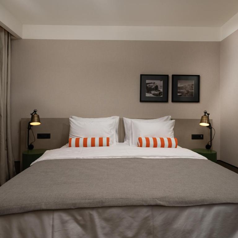 Infinity Hotel & More - Standardna Dvokrevetna Soba sa Bračnim Krevetom/Zasebnim Krevetima - 5