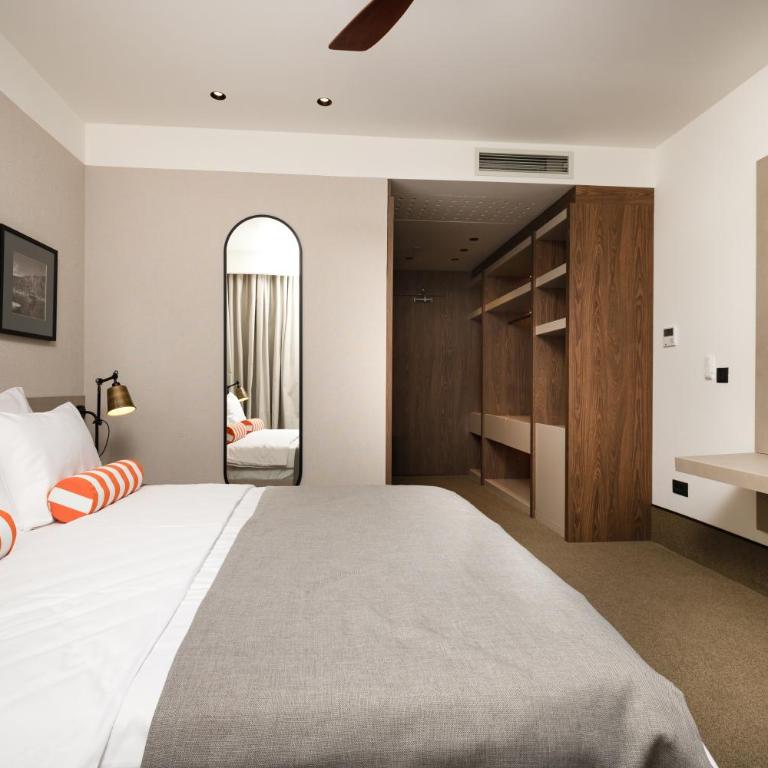 Infinity Hotel & More - Standardna Dvokrevetna Soba sa Bračnim Krevetom/Zasebnim Krevetima - 7