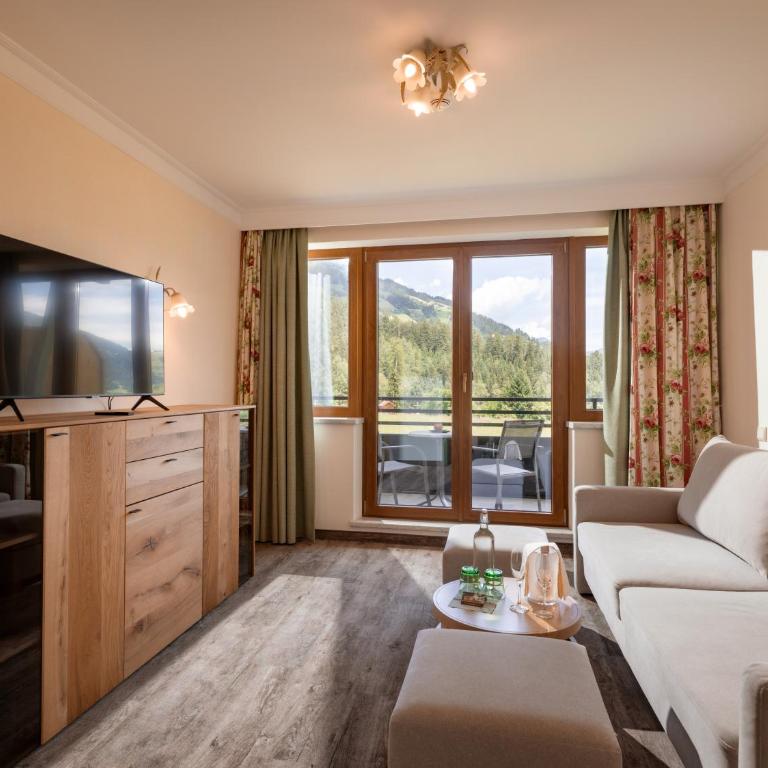 Hotel Waldfriede - Panoramic View Zillertal - Junior Suite - 3