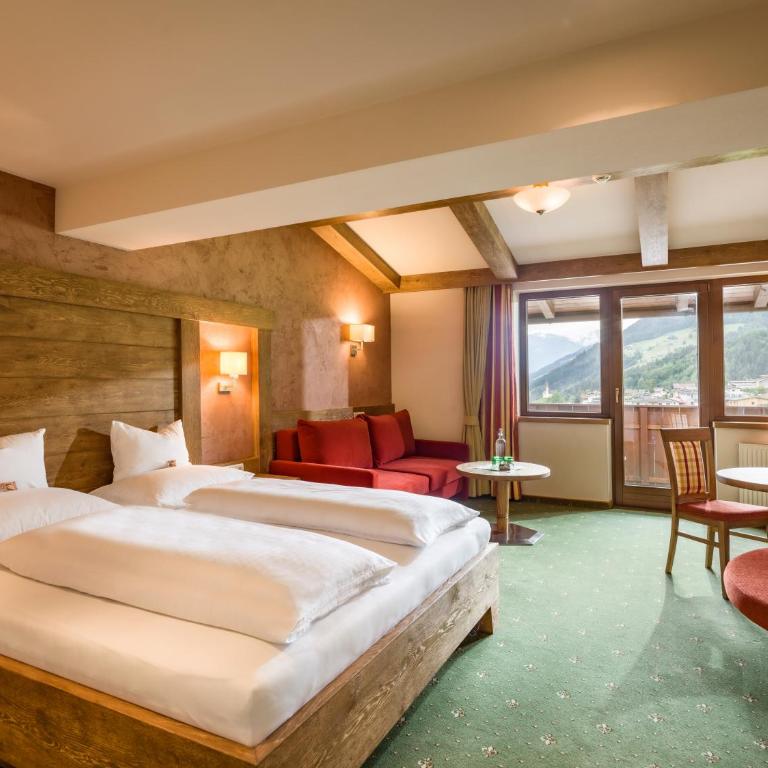 Hotel Waldfriede - Panoramic View Zillertal - Suite mit Bergblick - 3