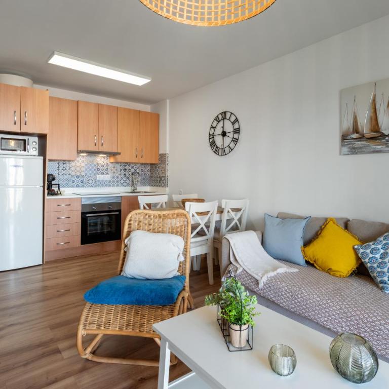 Renovated apartment on beachside with pool - Apartamento de 1 dormitorio - 6