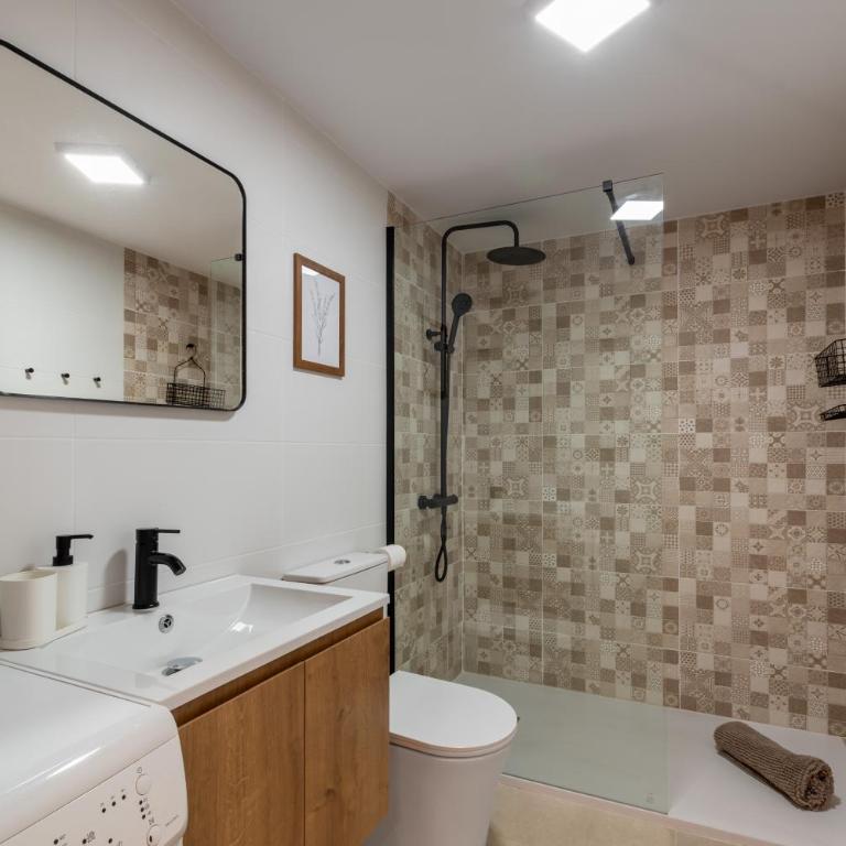 Renovated apartment on beachside with pool - Apartamento de 1 dormitorio - 11