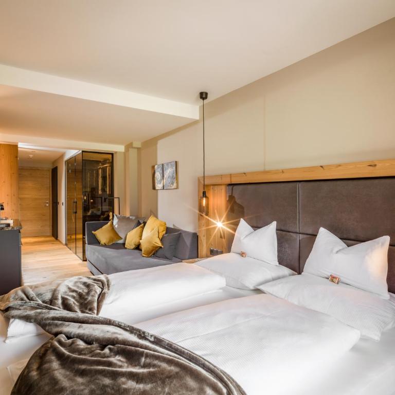 Hotel Waldfriede - Panoramic View Zillertal - Junior Suite mit Balkon - 2