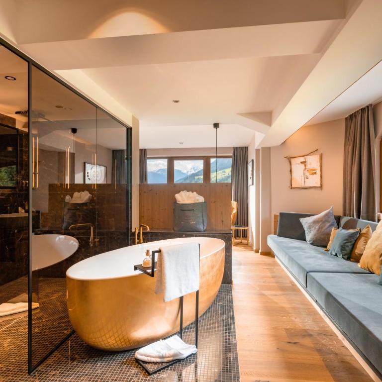 Hotel Waldfriede - Panoramic View Zillertal - Suite mit Balkon - 2