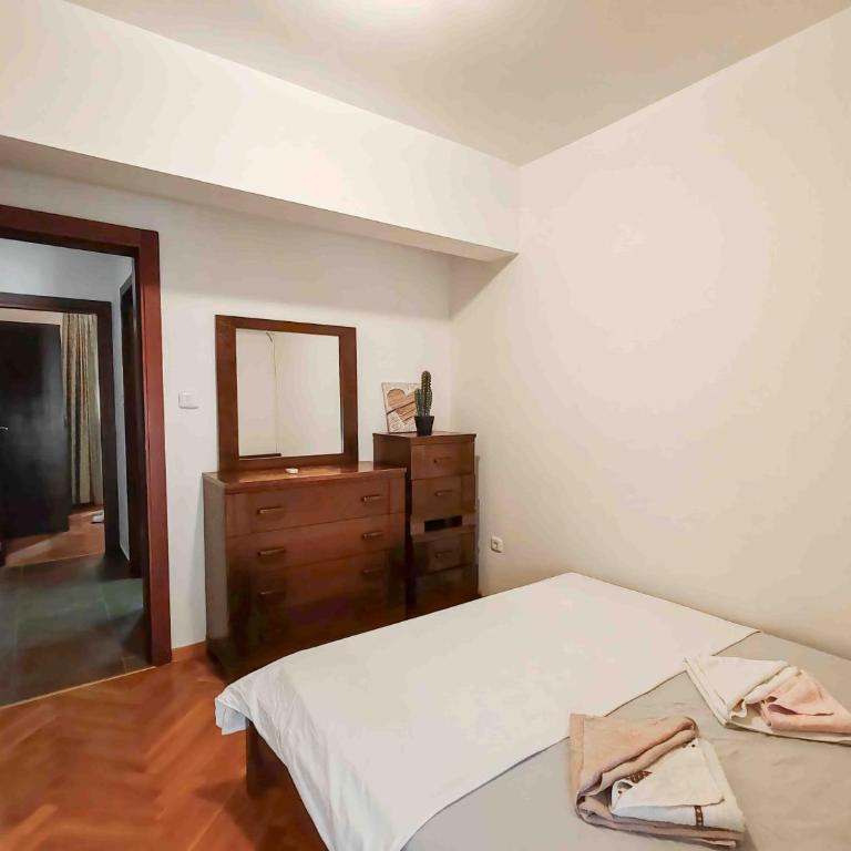 Sunny three-bedroom apartment in Budva - Apartman sa 3 Spavaće Sobe - 12