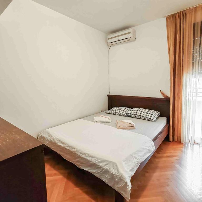 Sunny three-bedroom apartment in Budva - Apartman sa 3 Spavaće Sobe - 13