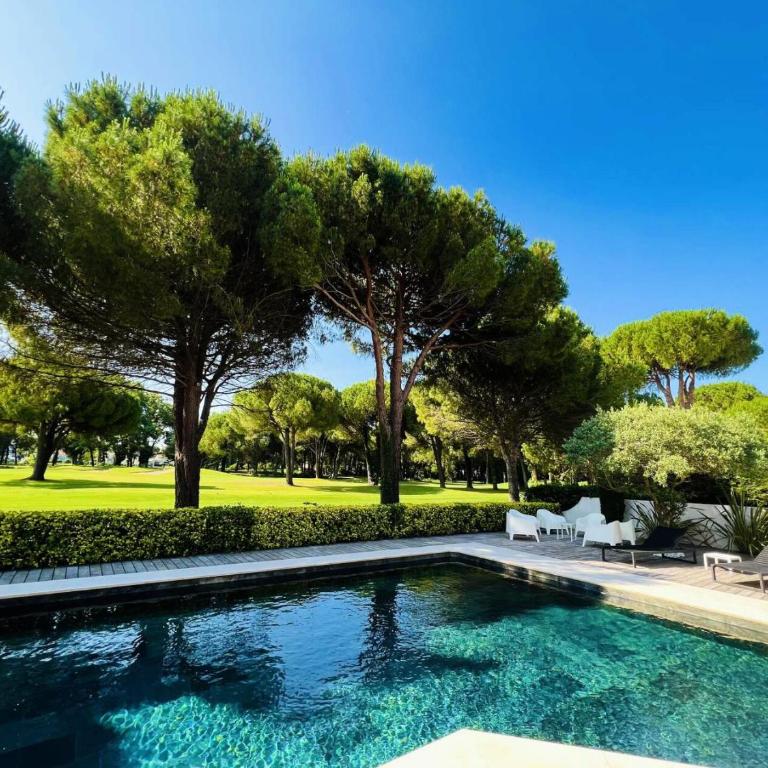 Villa Golf - Villa unique en première ligne sur le golf MAE-4044 - Vacation Home - 4