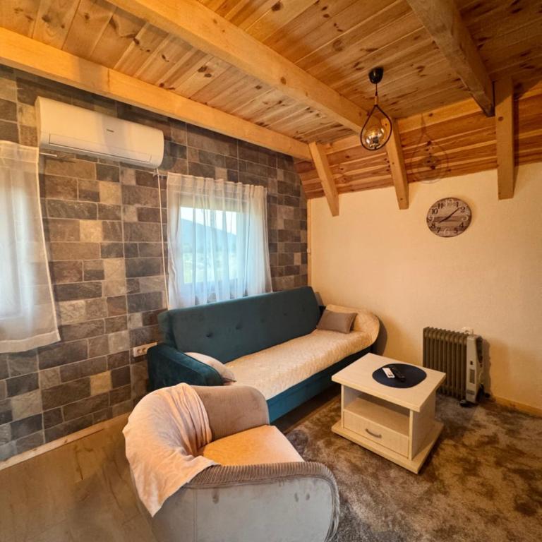 4Seasons Mountain Home 1 - Two-Bedroom House - 20