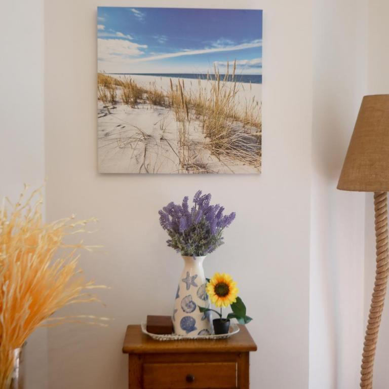 Lovely apartment near the beach & City of Arts and Sciences - Three-Bedroom Apartment - 45